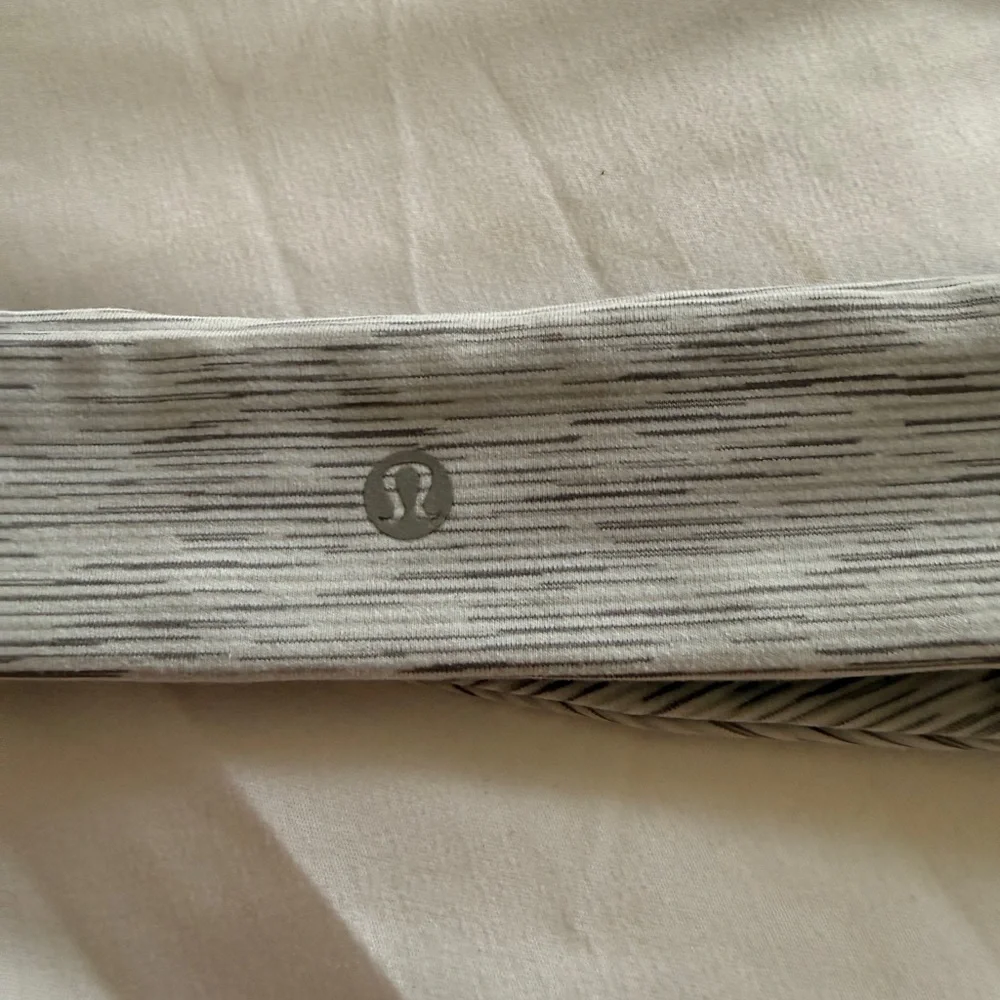 lululemon athletica Gray Double-Layer Performance Headband